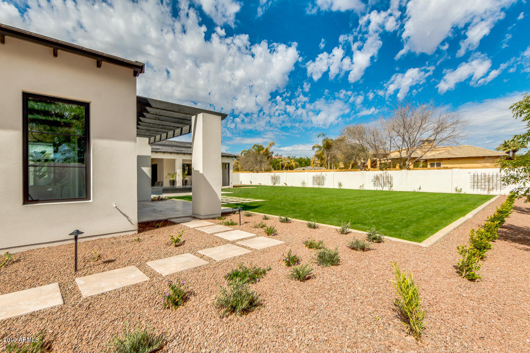 SUNBURST FARMS EAST 6 - Residential