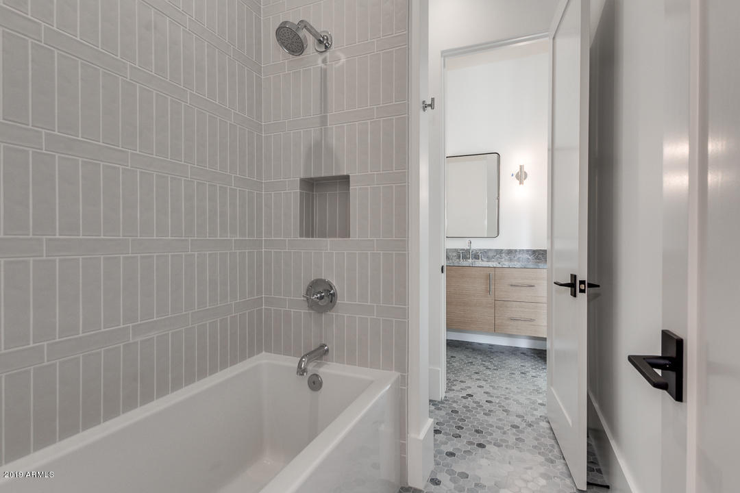 SUNBURST FARMS EAST 6 - Residential