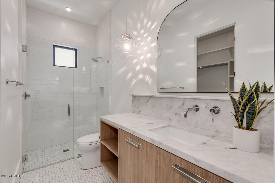 SUNBURST FARMS EAST 6 - Residential