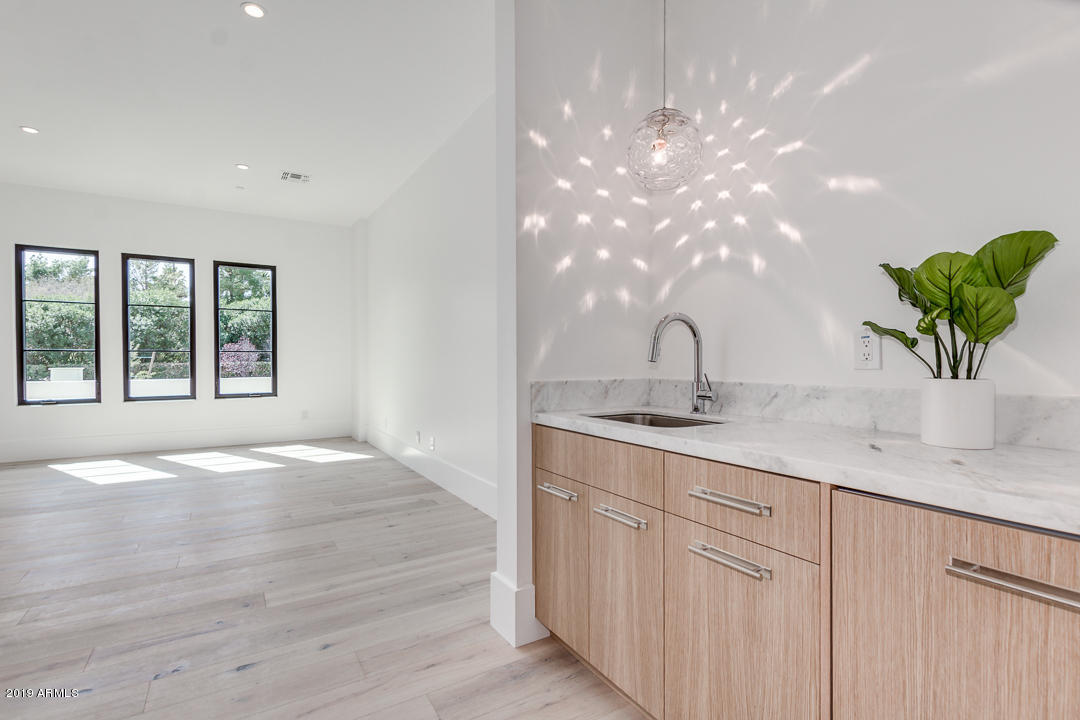 SUNBURST FARMS EAST 6 - Residential