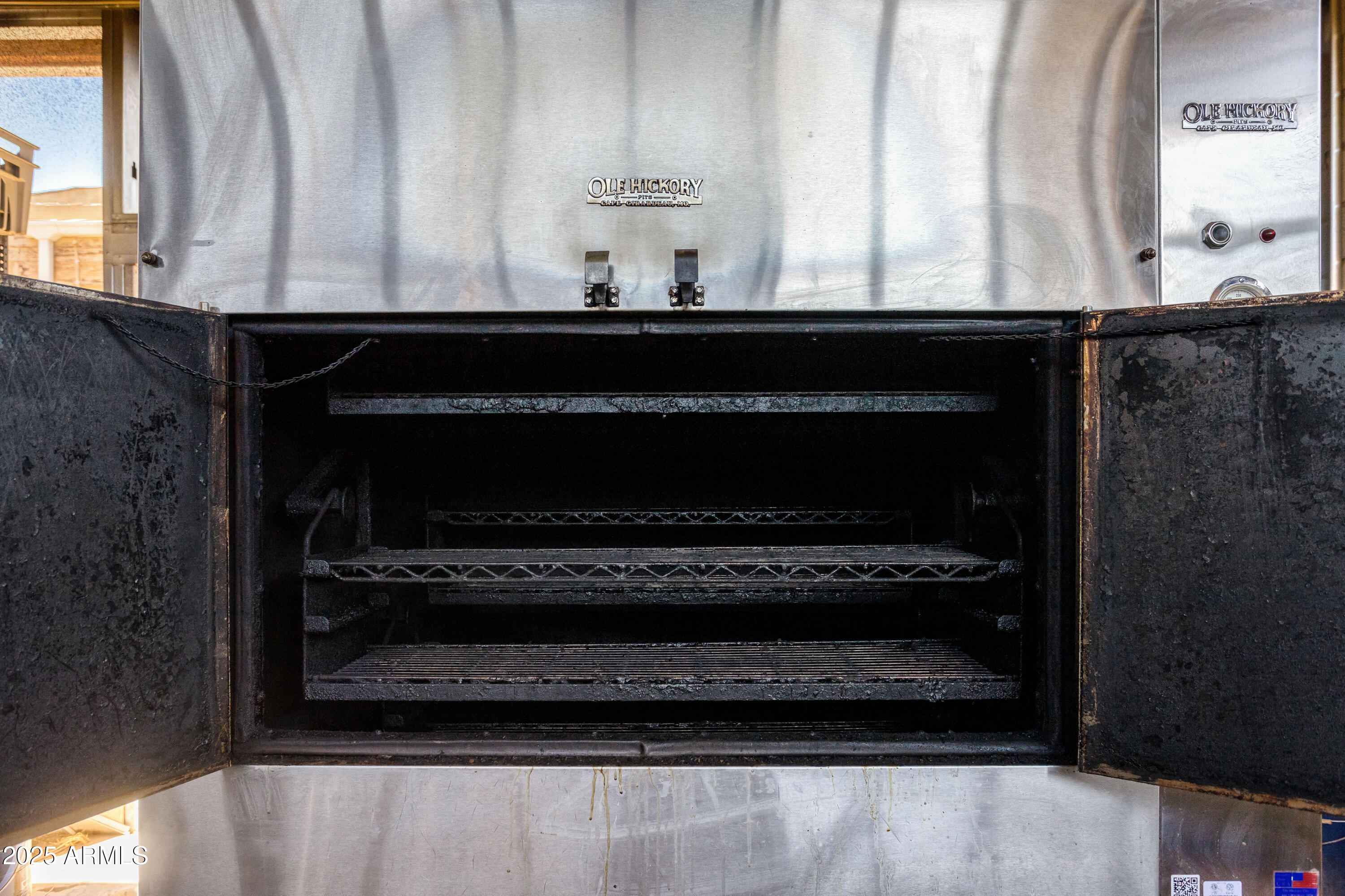 TOMBSTONE - Commercial Sale
