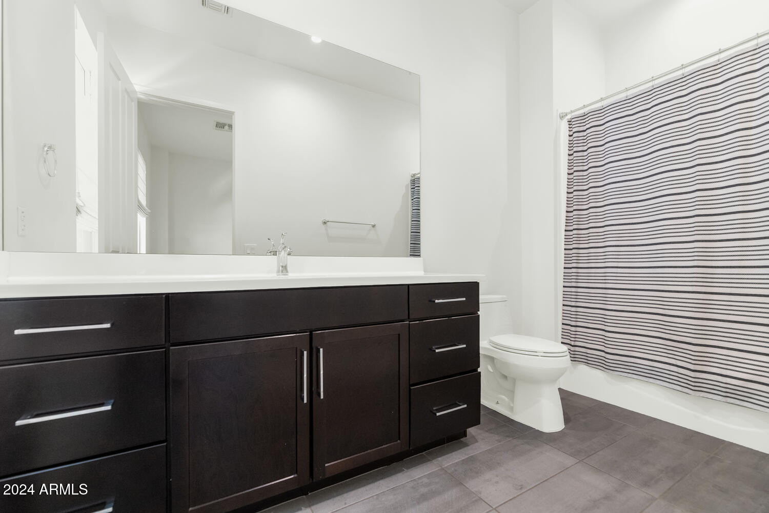 ROSEDALE RESIDENCES - Residential Lease