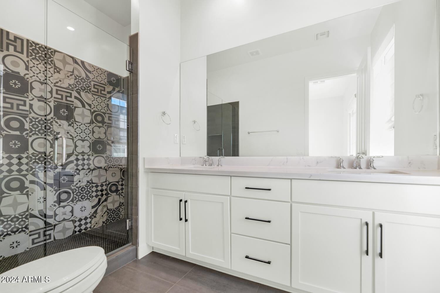 ROSEDALE RESIDENCES - Residential Lease