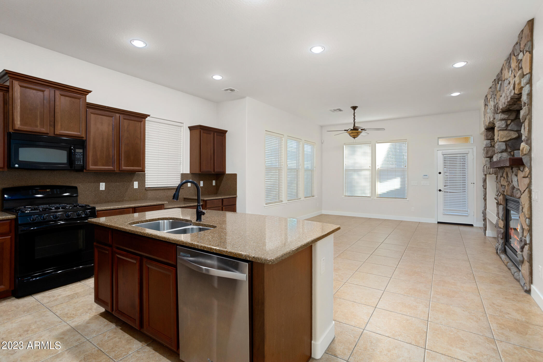 VERRADO - Residential Lease