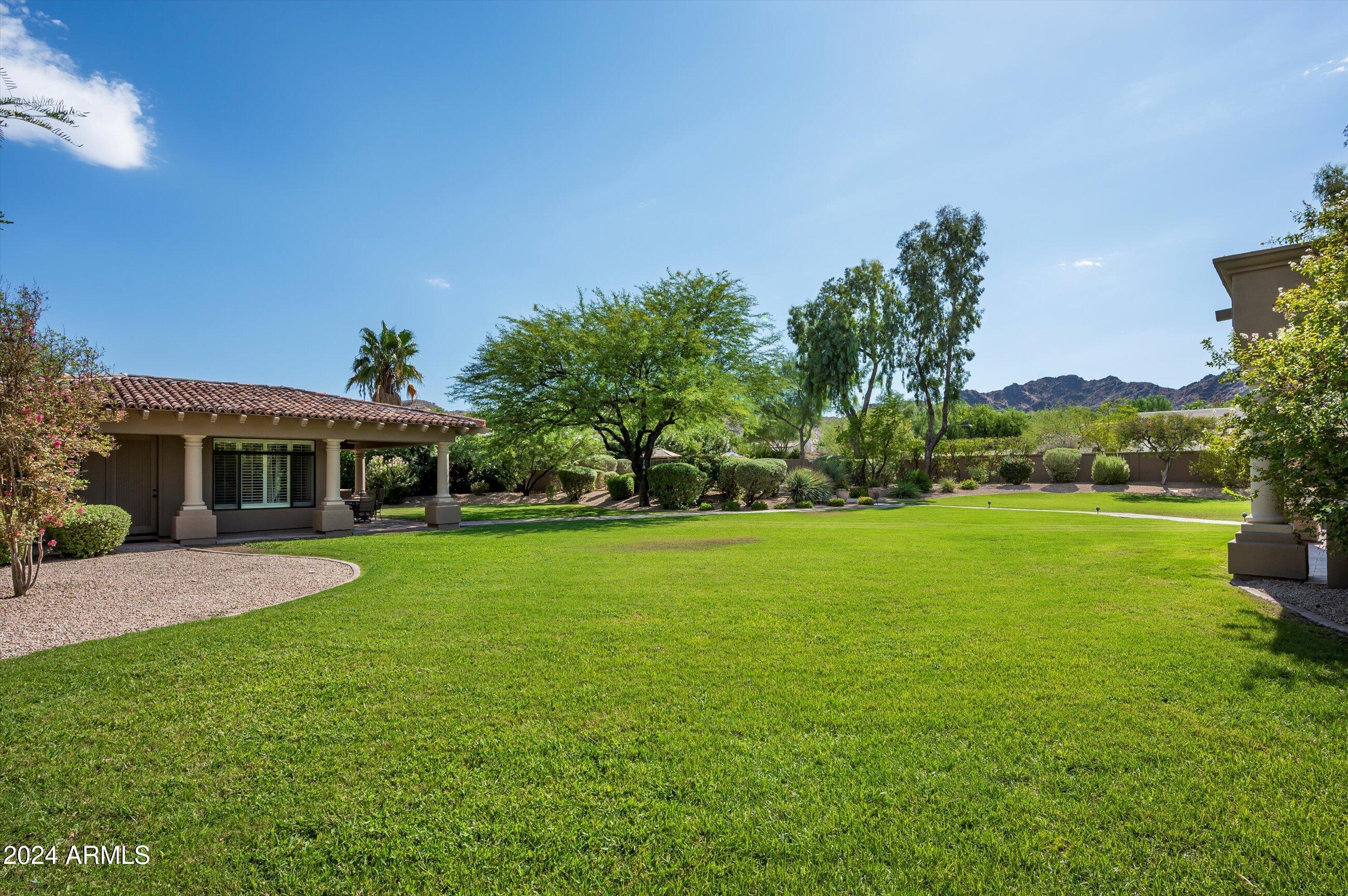 CINCO SERROS LOTS 11 & 12 - Residential