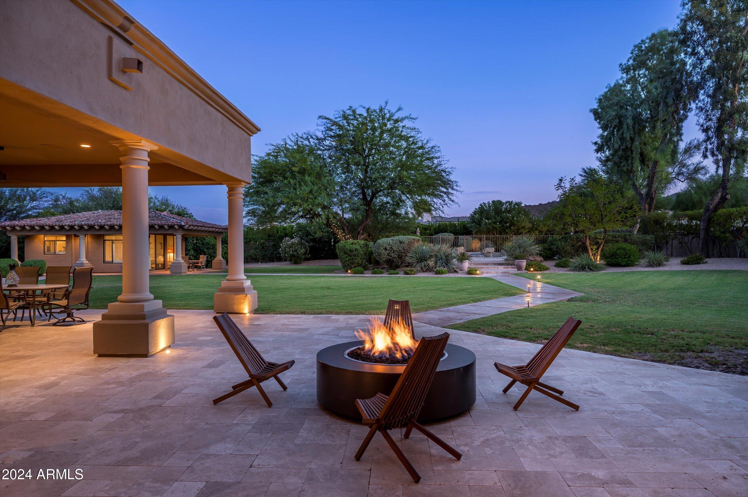 CINCO SERROS LOTS 11 & 12 - Residential