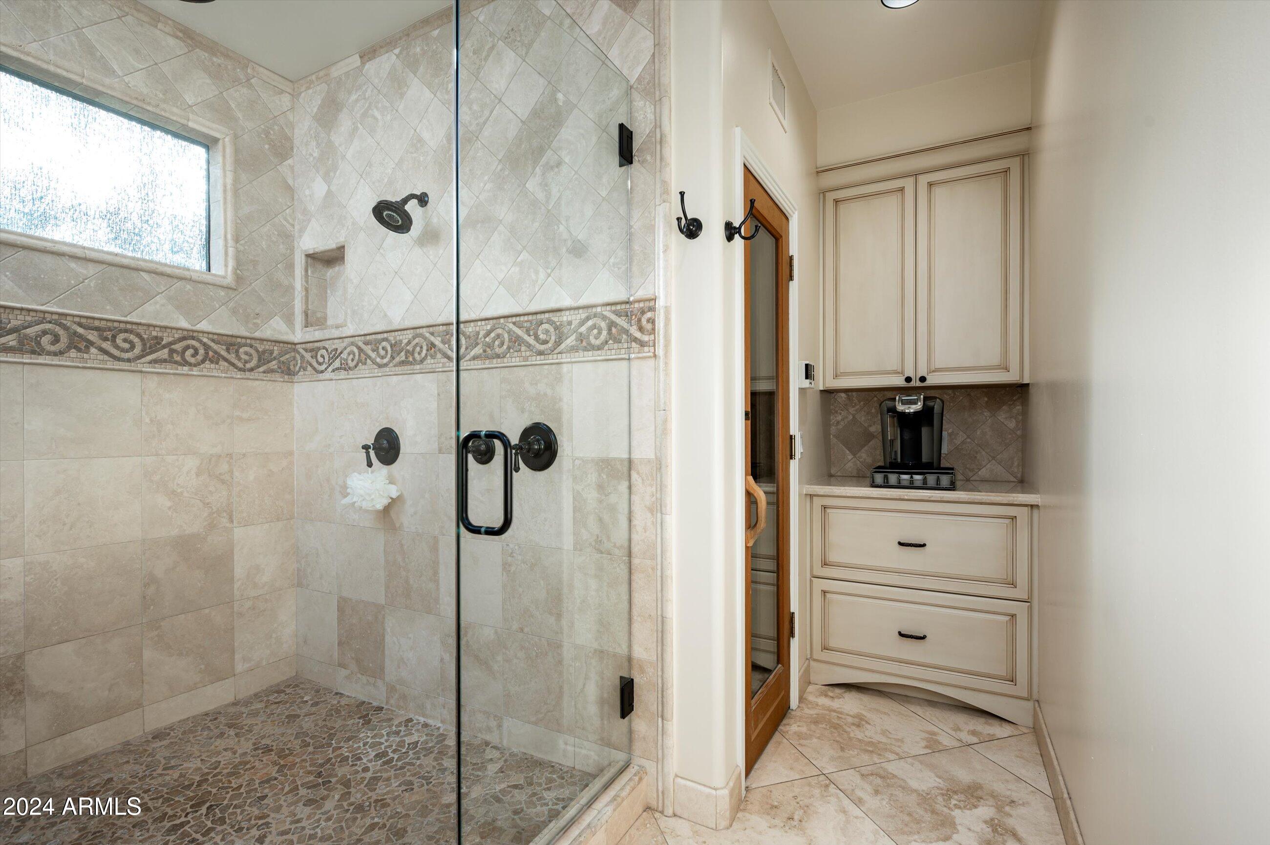 CINCO SERROS LOTS 11 & 12 - Residential