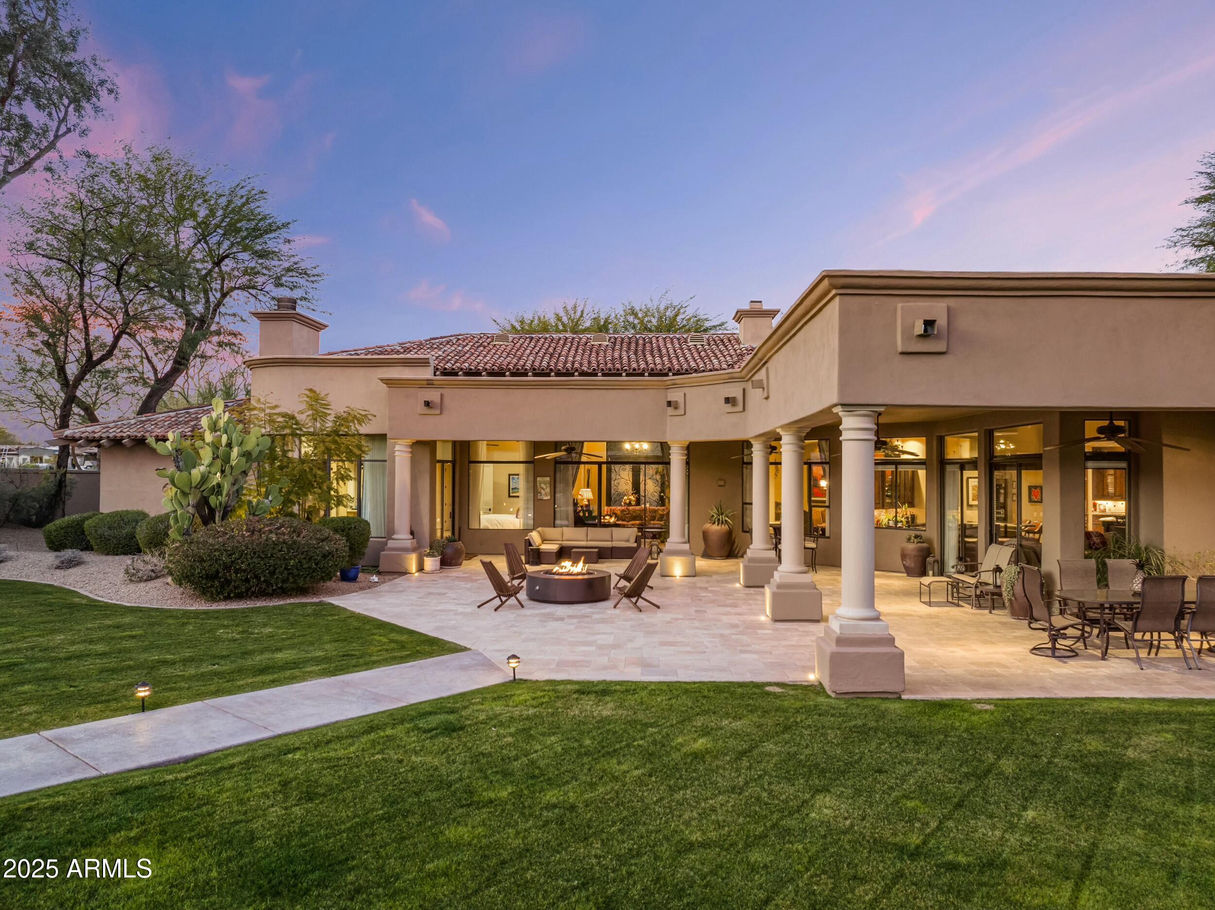 CINCO SERROS LOTS 11 & 12 - Residential