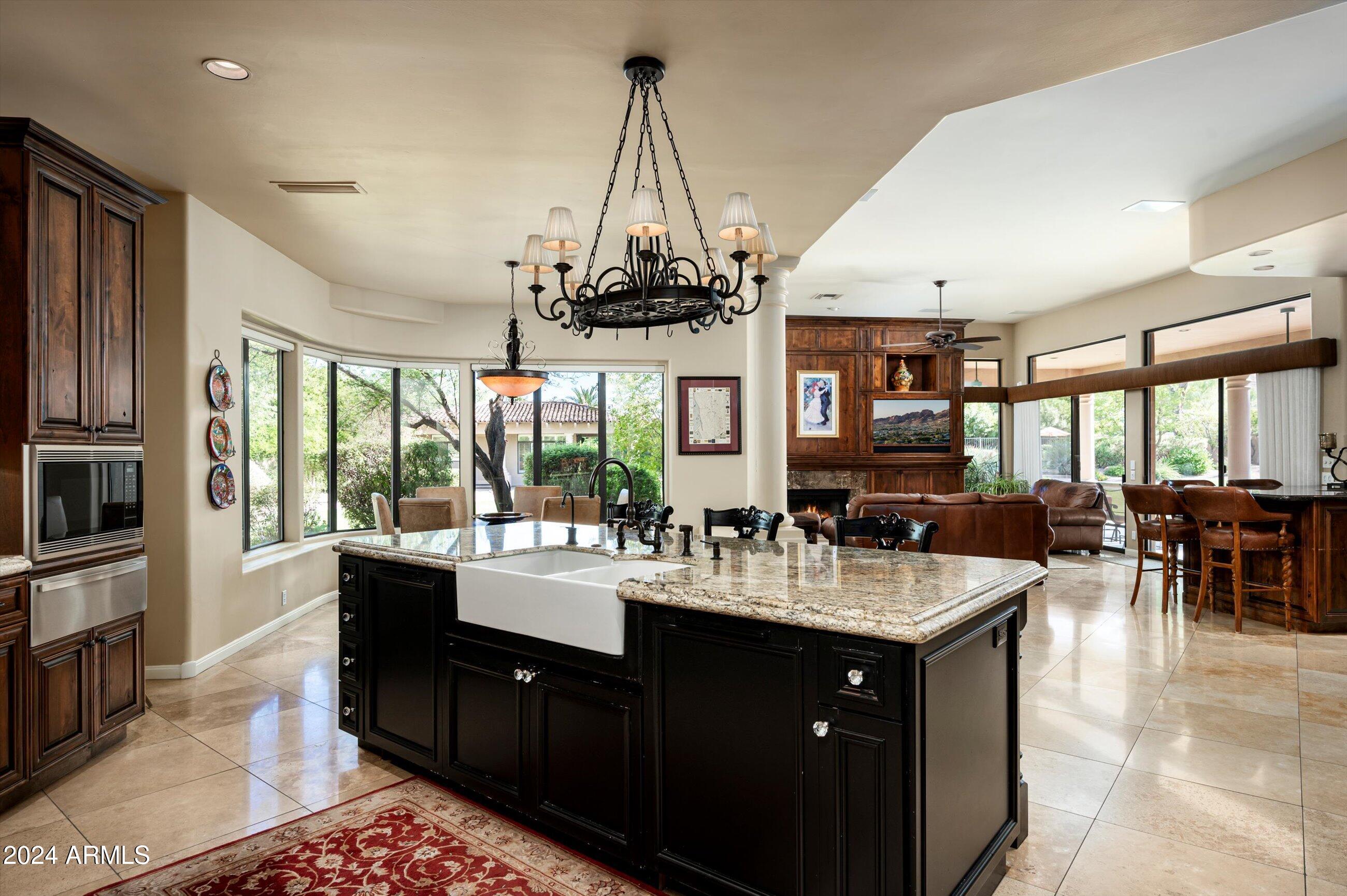 CINCO SERROS LOTS 11 & 12 - Residential