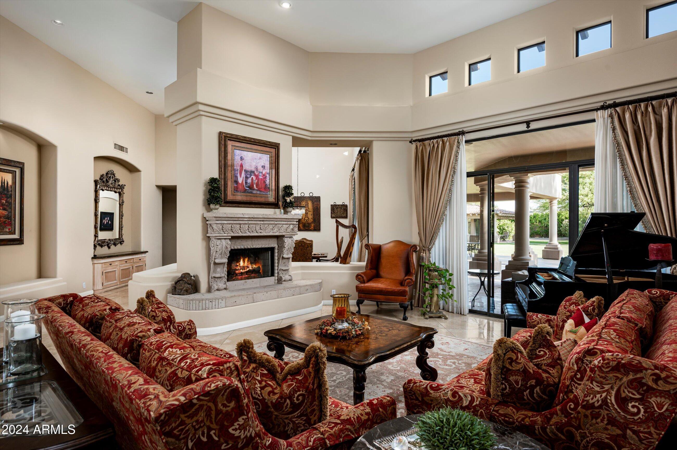 CINCO SERROS LOTS 11 & 12 - Residential