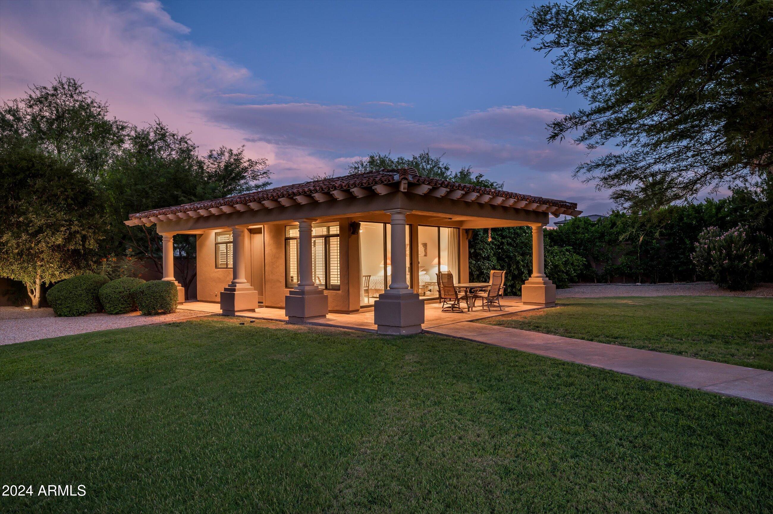 CINCO SERROS LOTS 11 & 12 - Residential
