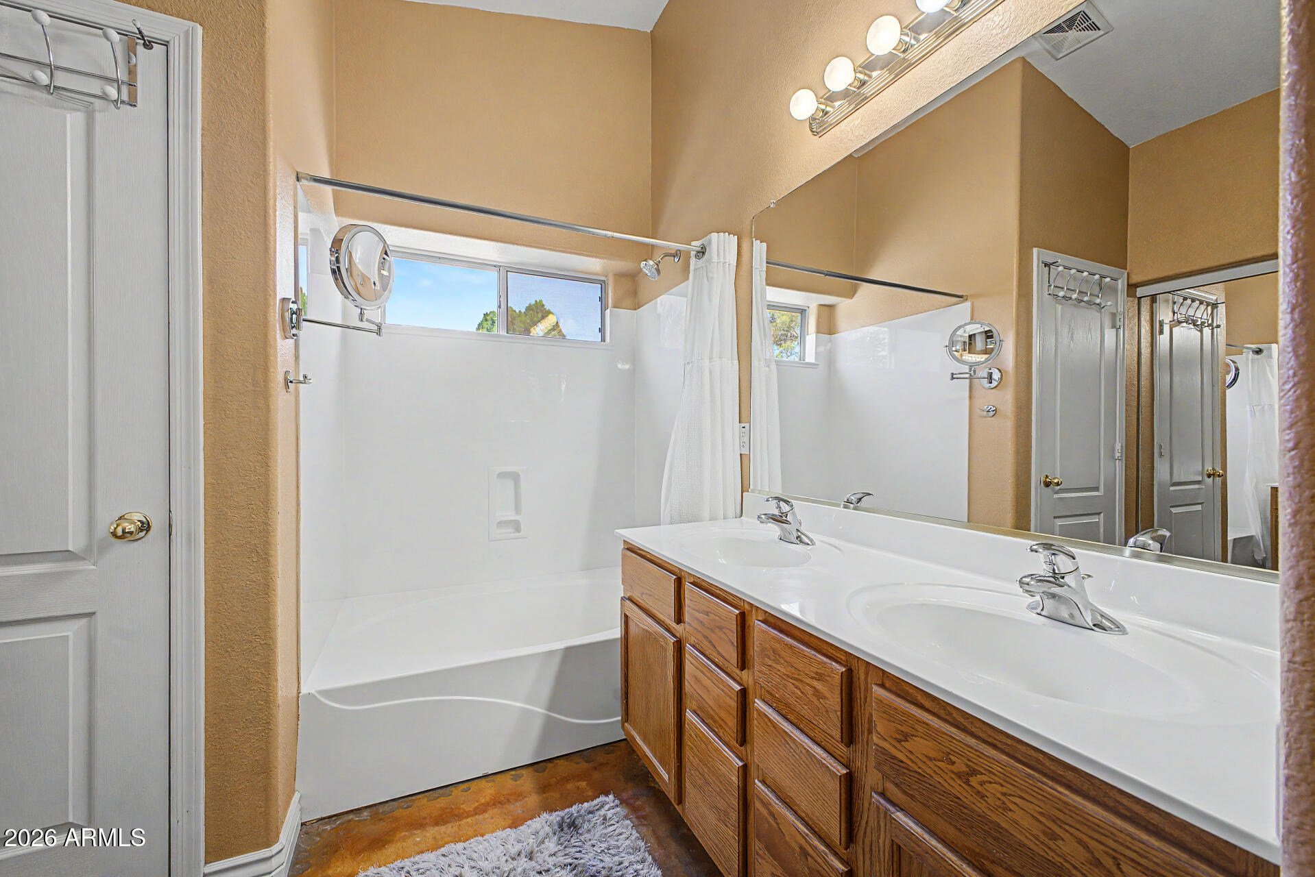 MERIDIAN POINTE - Residential