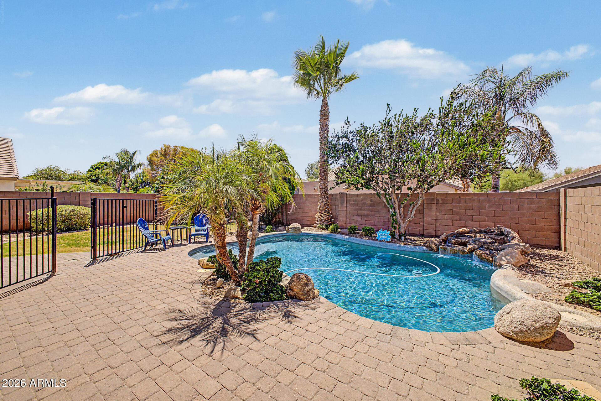 MERIDIAN POINTE - Residential