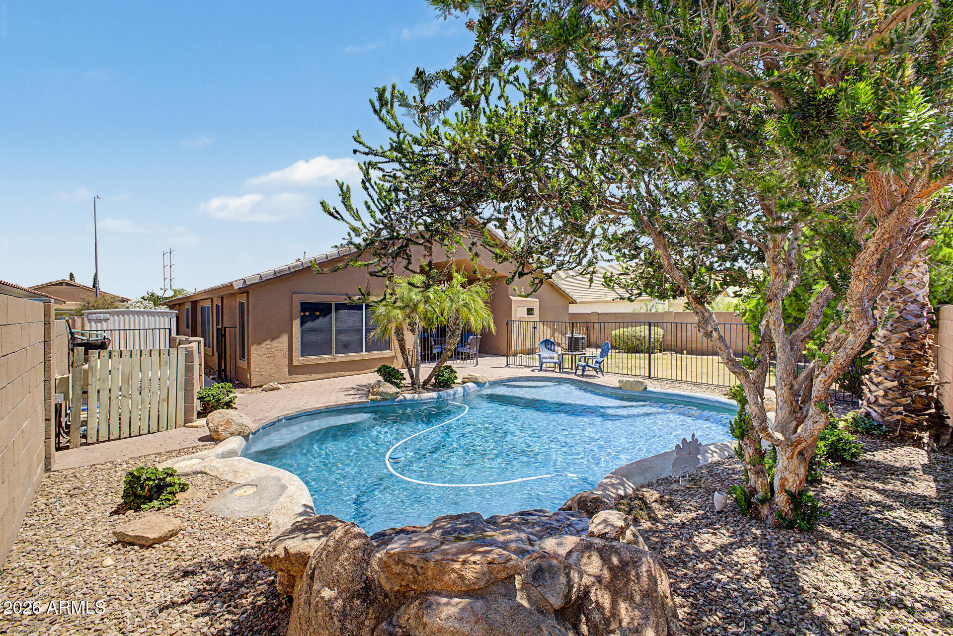 MERIDIAN POINTE - Residential