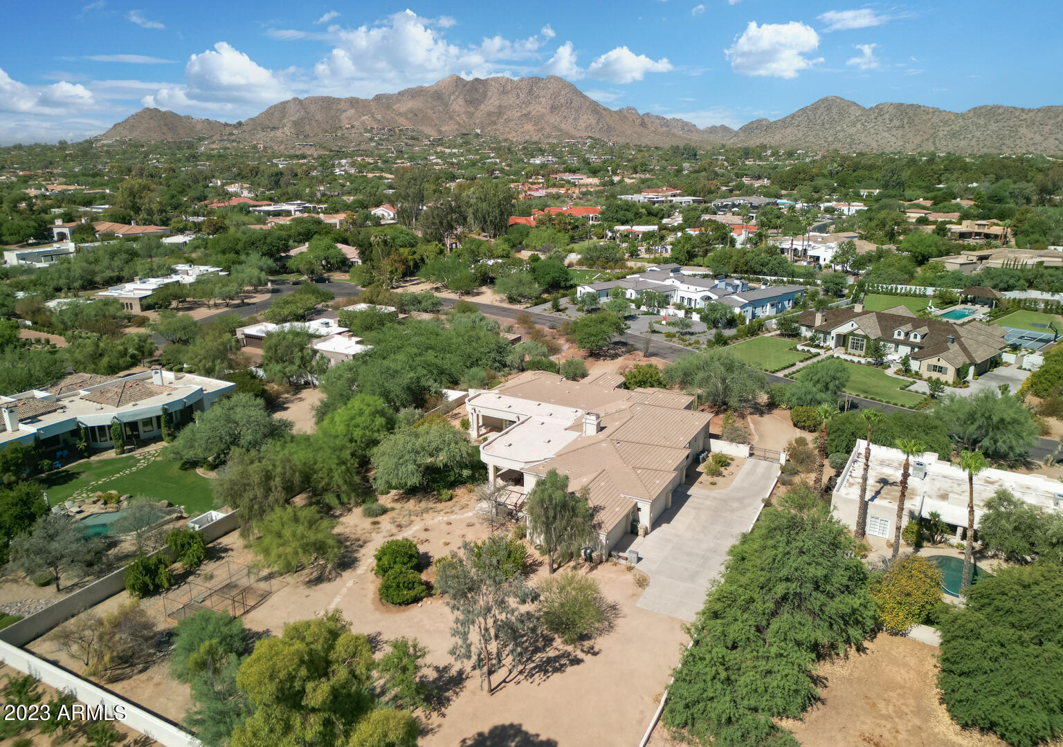 DOUBLETREE RANCHOS 2 - Residential