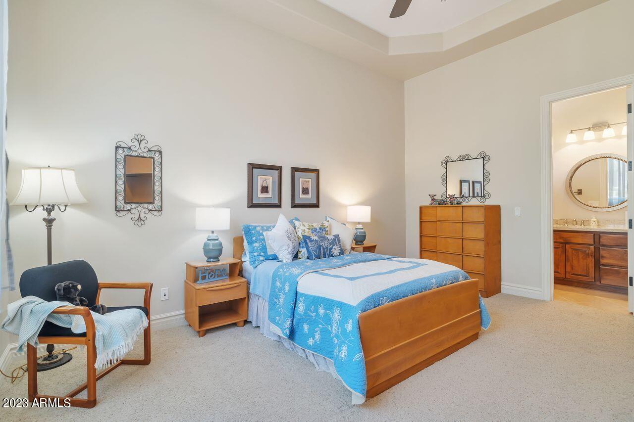 DOUBLETREE RANCHOS 2 - Residential