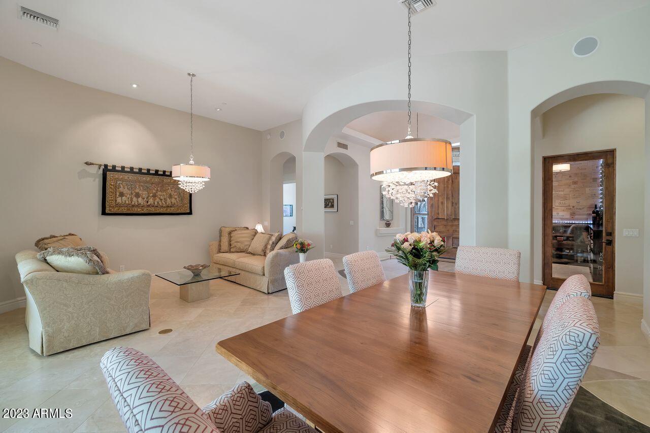 DOUBLETREE RANCHOS 2 - Residential