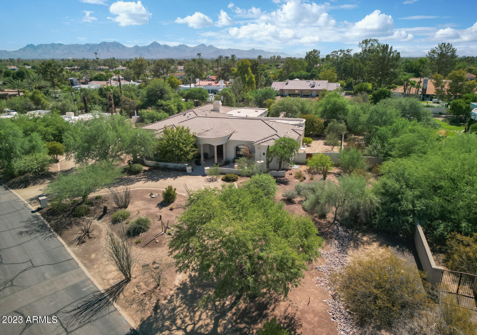 DOUBLETREE RANCHOS 2 - Residential