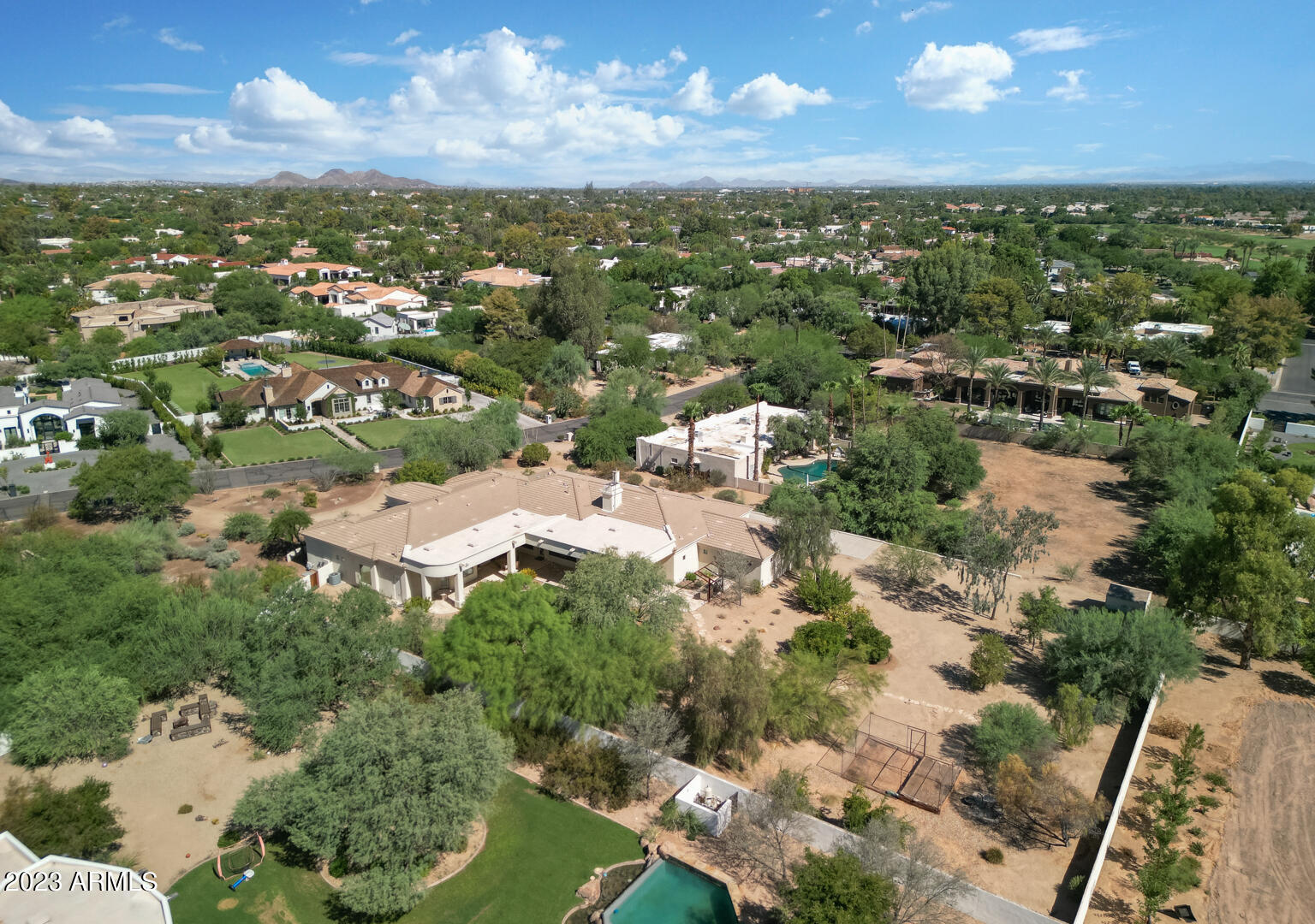 DOUBLETREE RANCHOS 2 - Residential