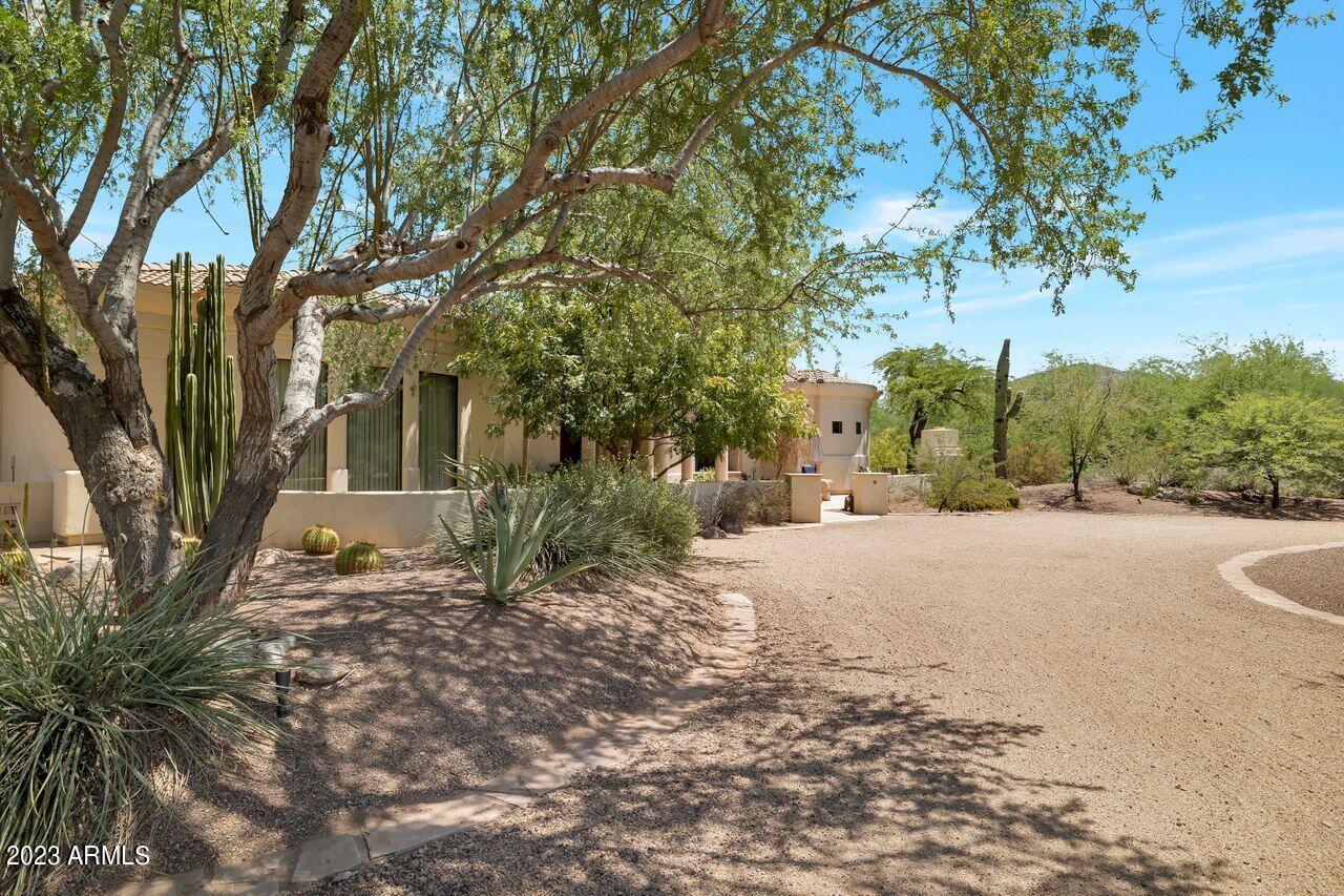 DOUBLETREE RANCHOS 2 - Residential