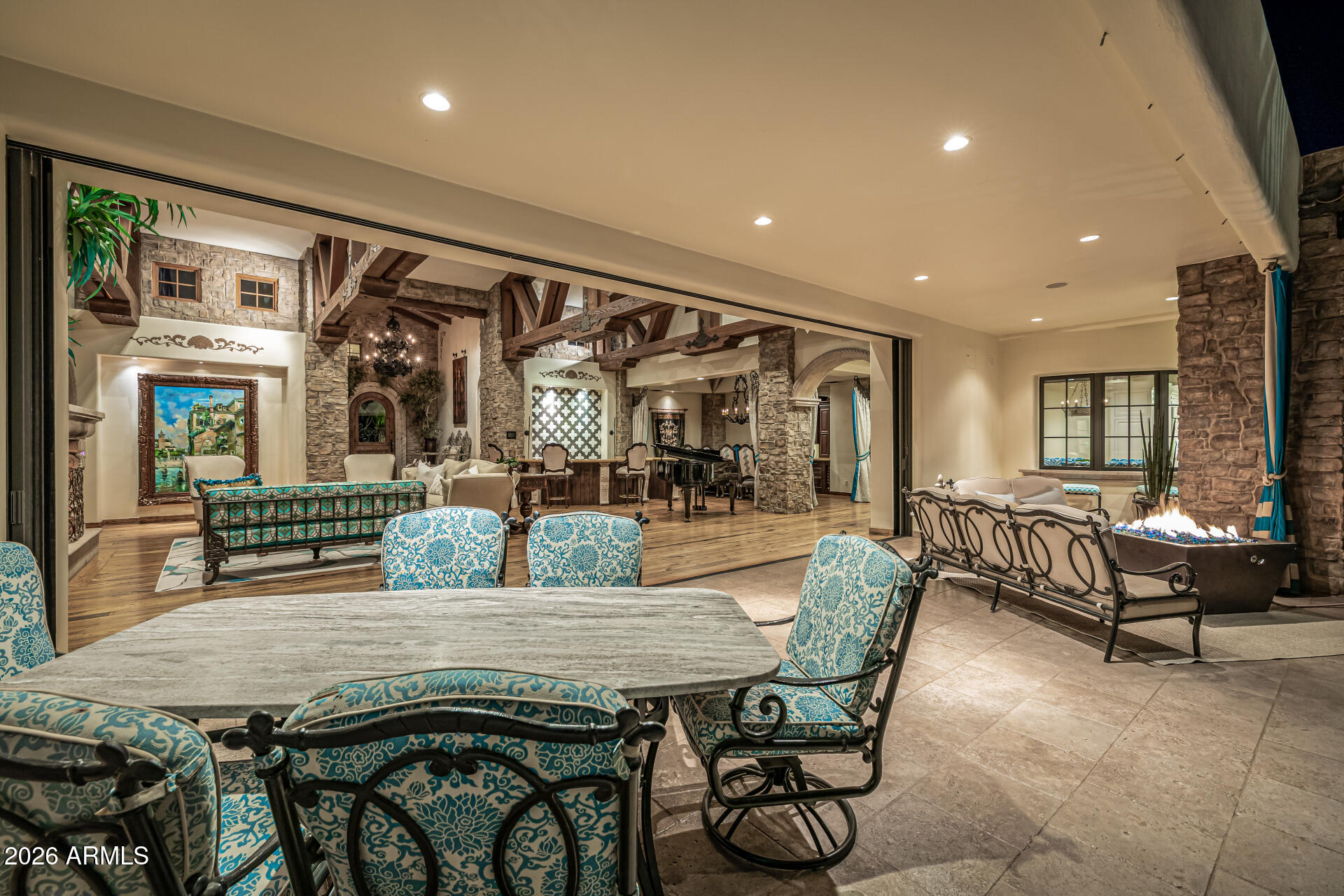 LOS DIAMANTES - Residential