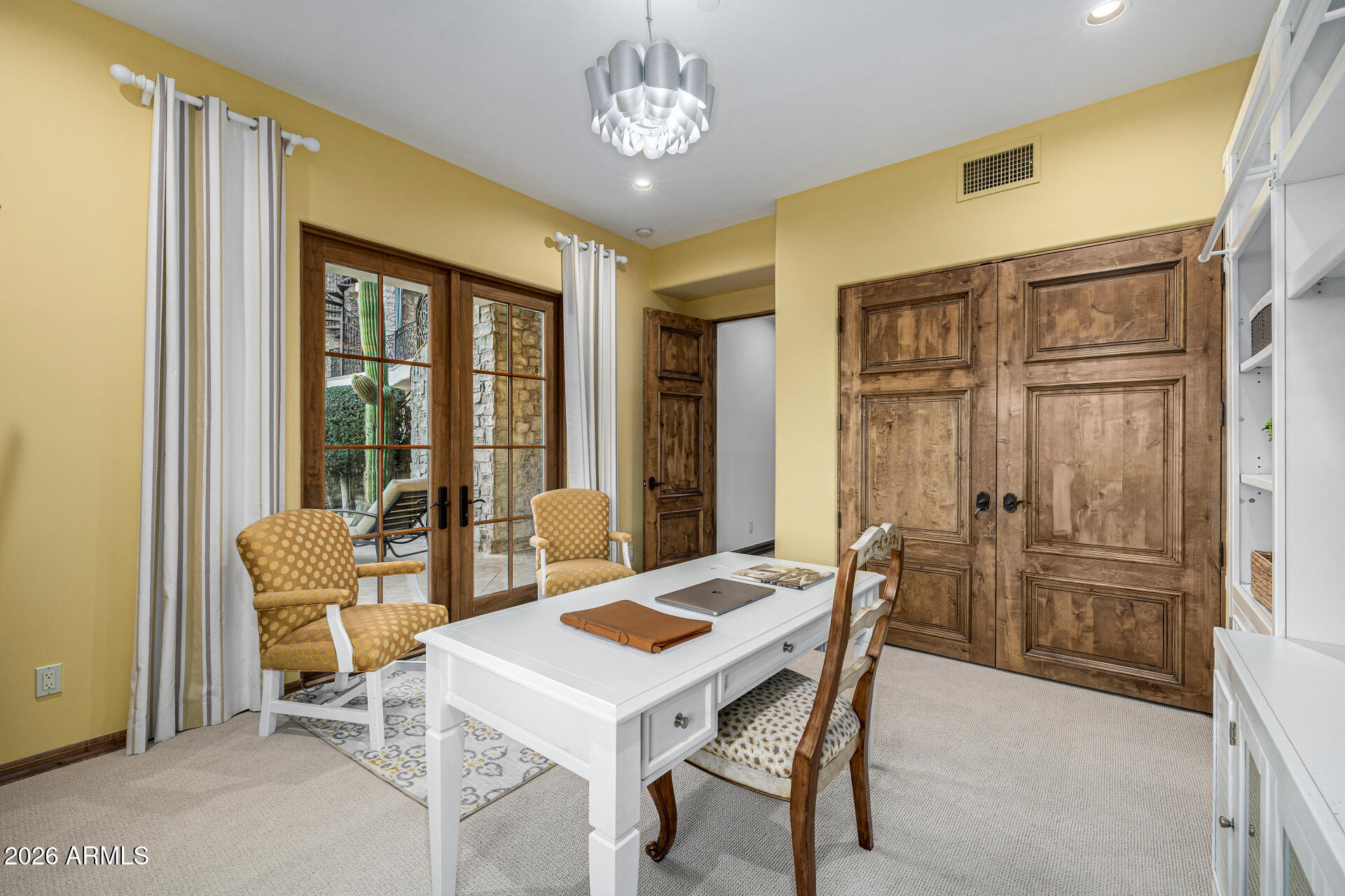 LOS DIAMANTES - Residential