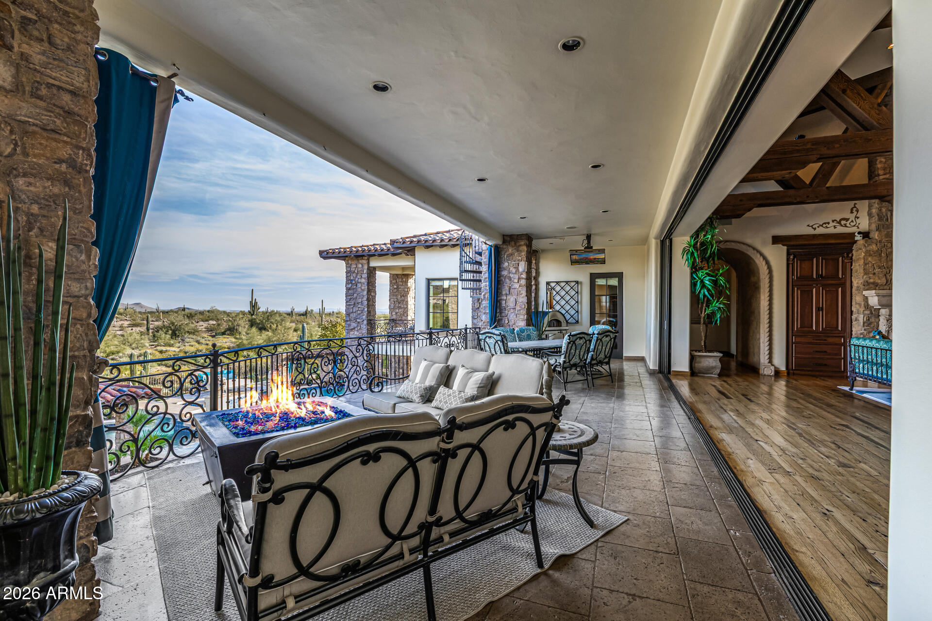 LOS DIAMANTES - Residential