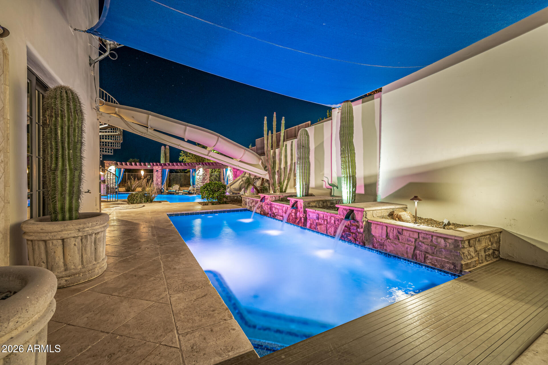 LOS DIAMANTES - Residential