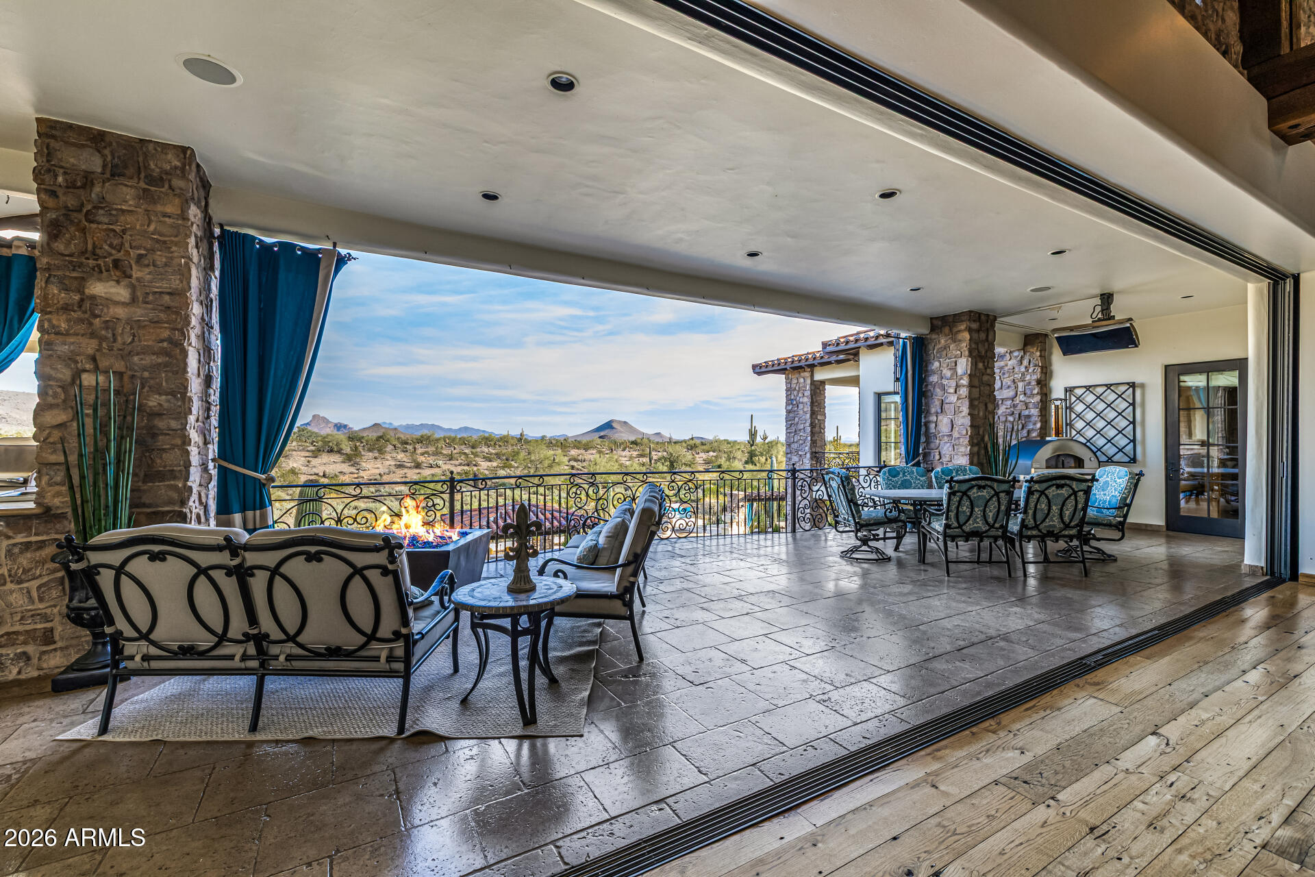 LOS DIAMANTES - Residential