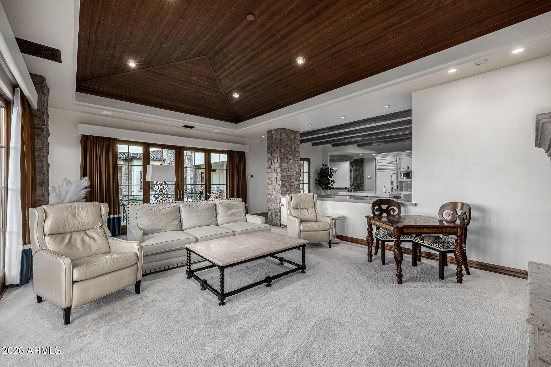 LOS DIAMANTES - Residential