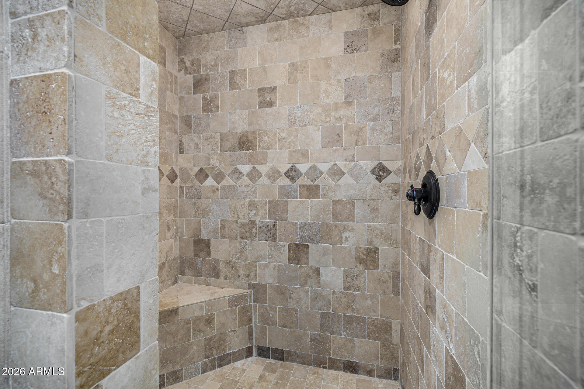 LOS DIAMANTES - Residential
