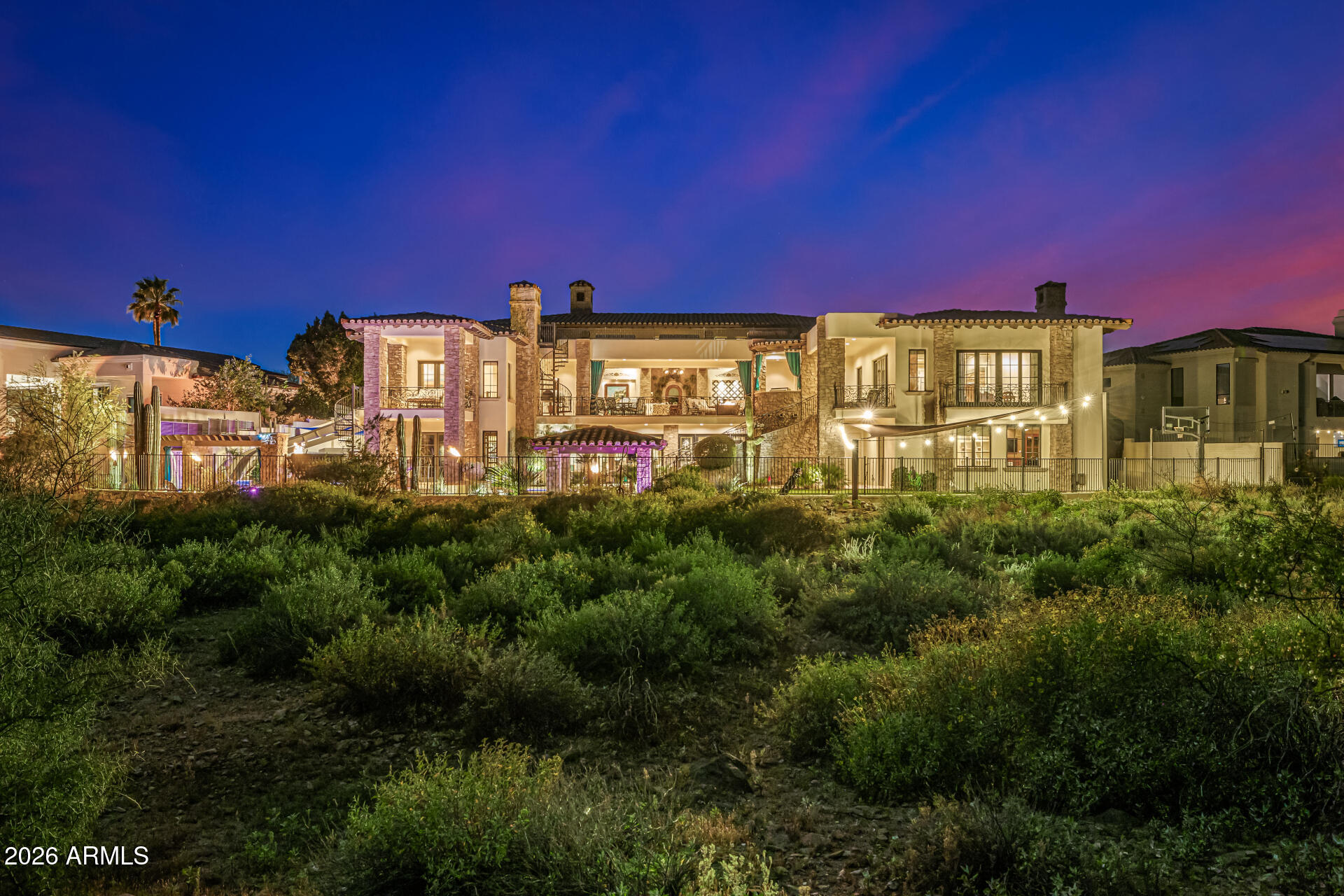 LOS DIAMANTES - Residential