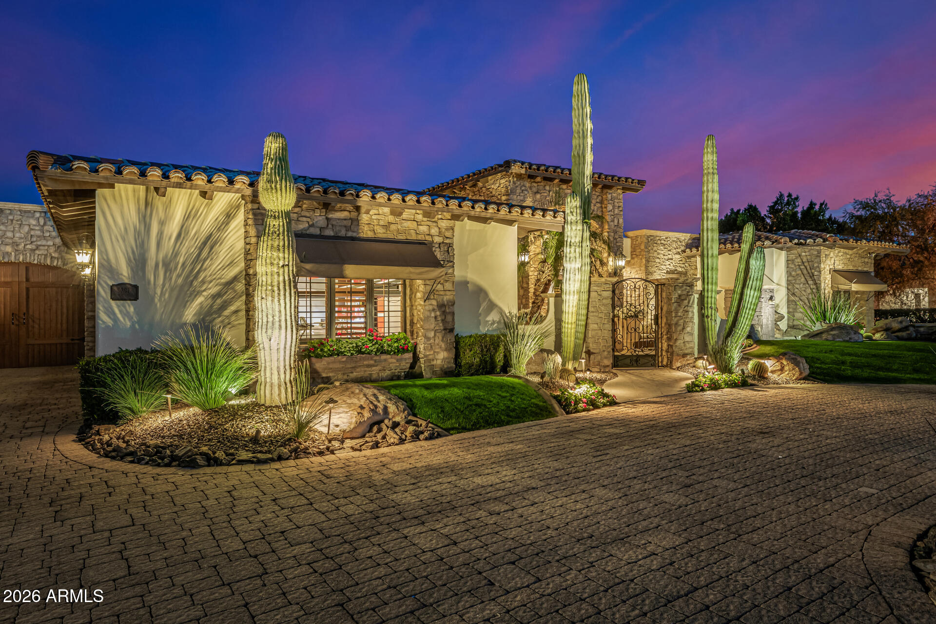 LOS DIAMANTES - Residential