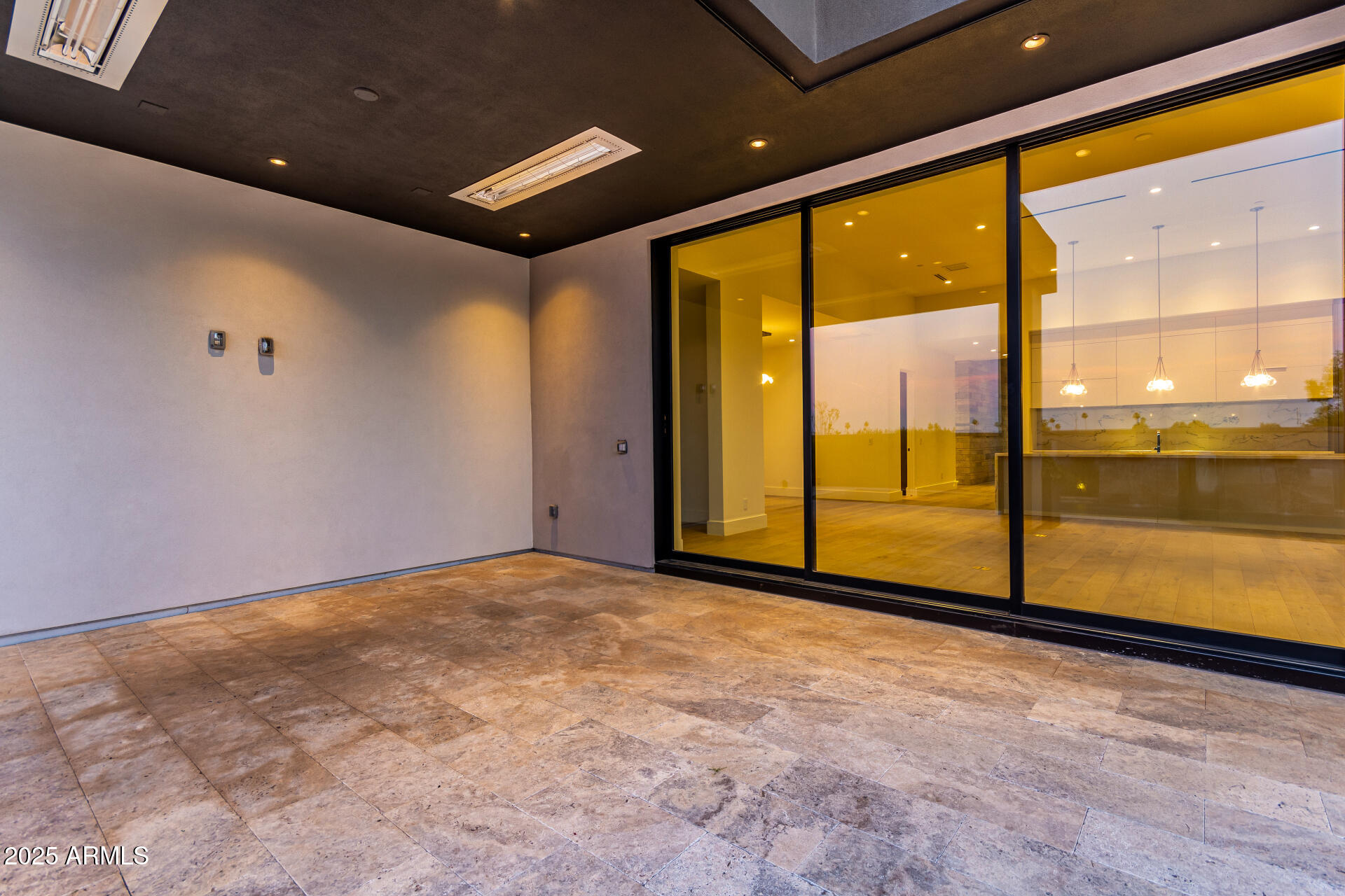 RITZ-CARLTON - Residential