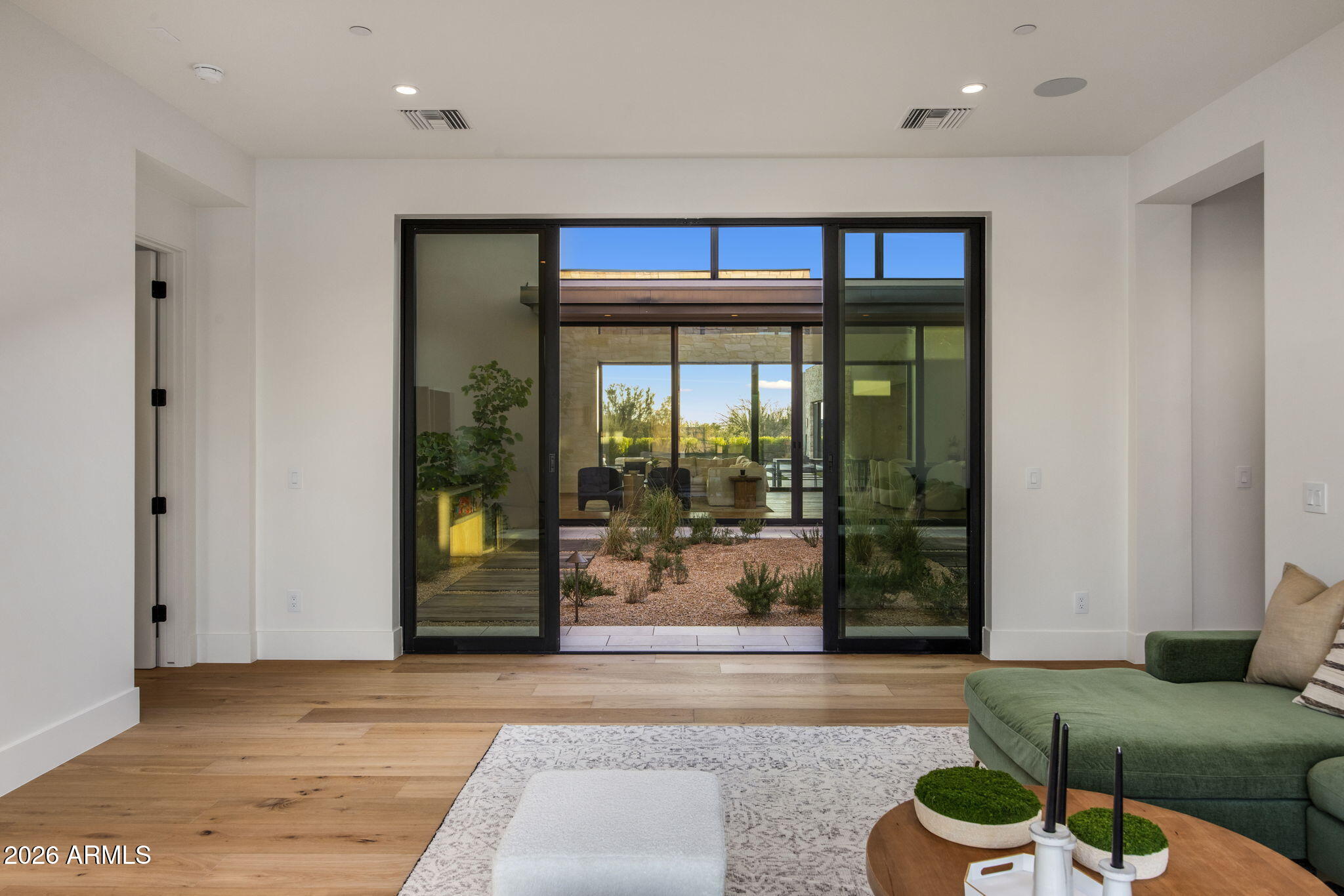 WHISPER ROCK UNIT 1 - Residential