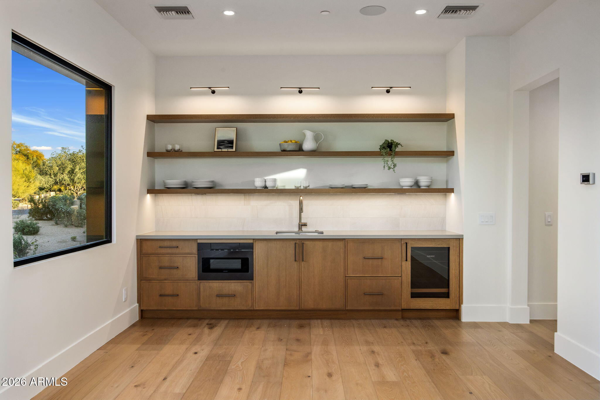 WHISPER ROCK UNIT 1 - Residential