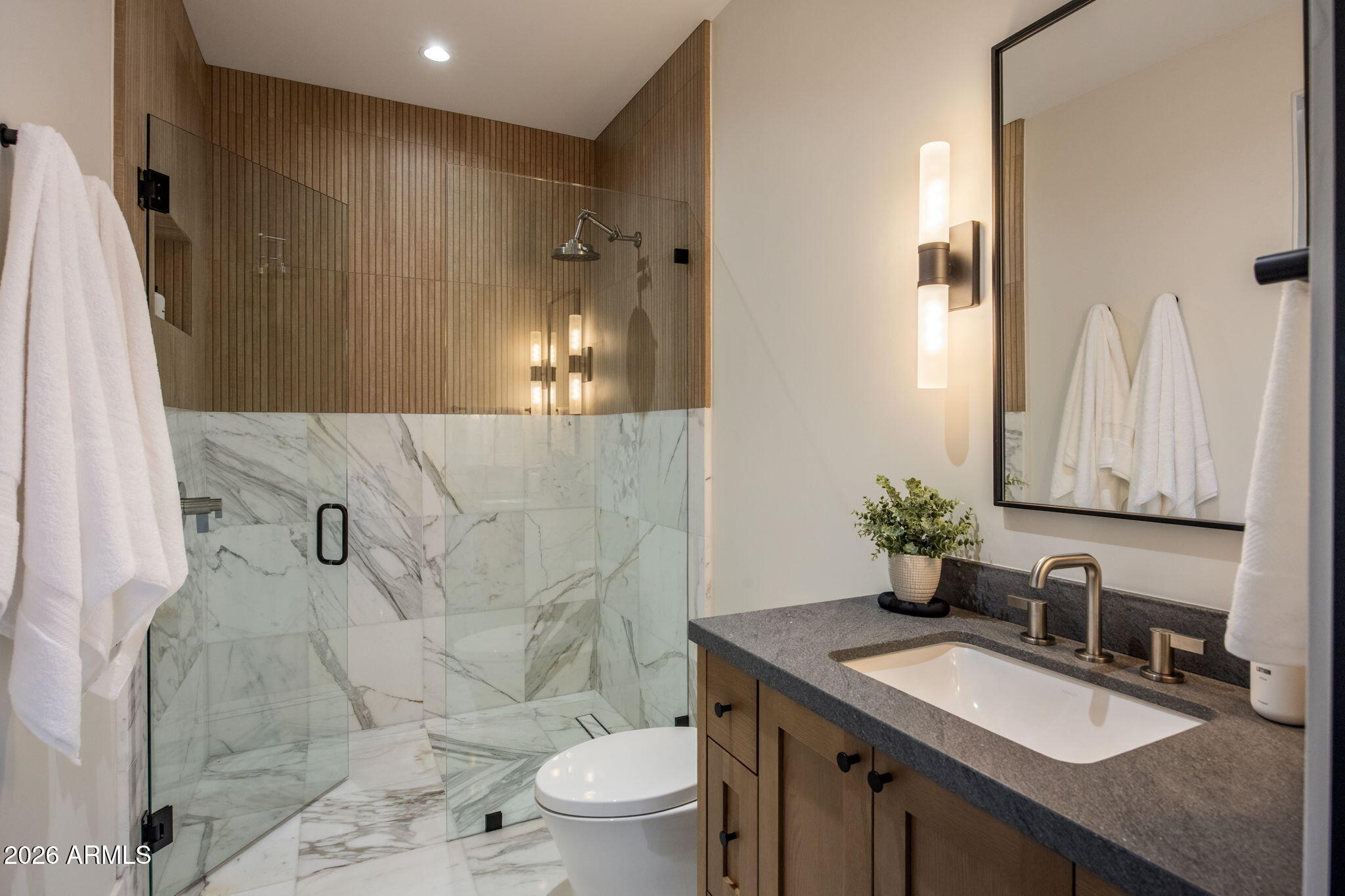WHISPER ROCK UNIT 1 - Residential