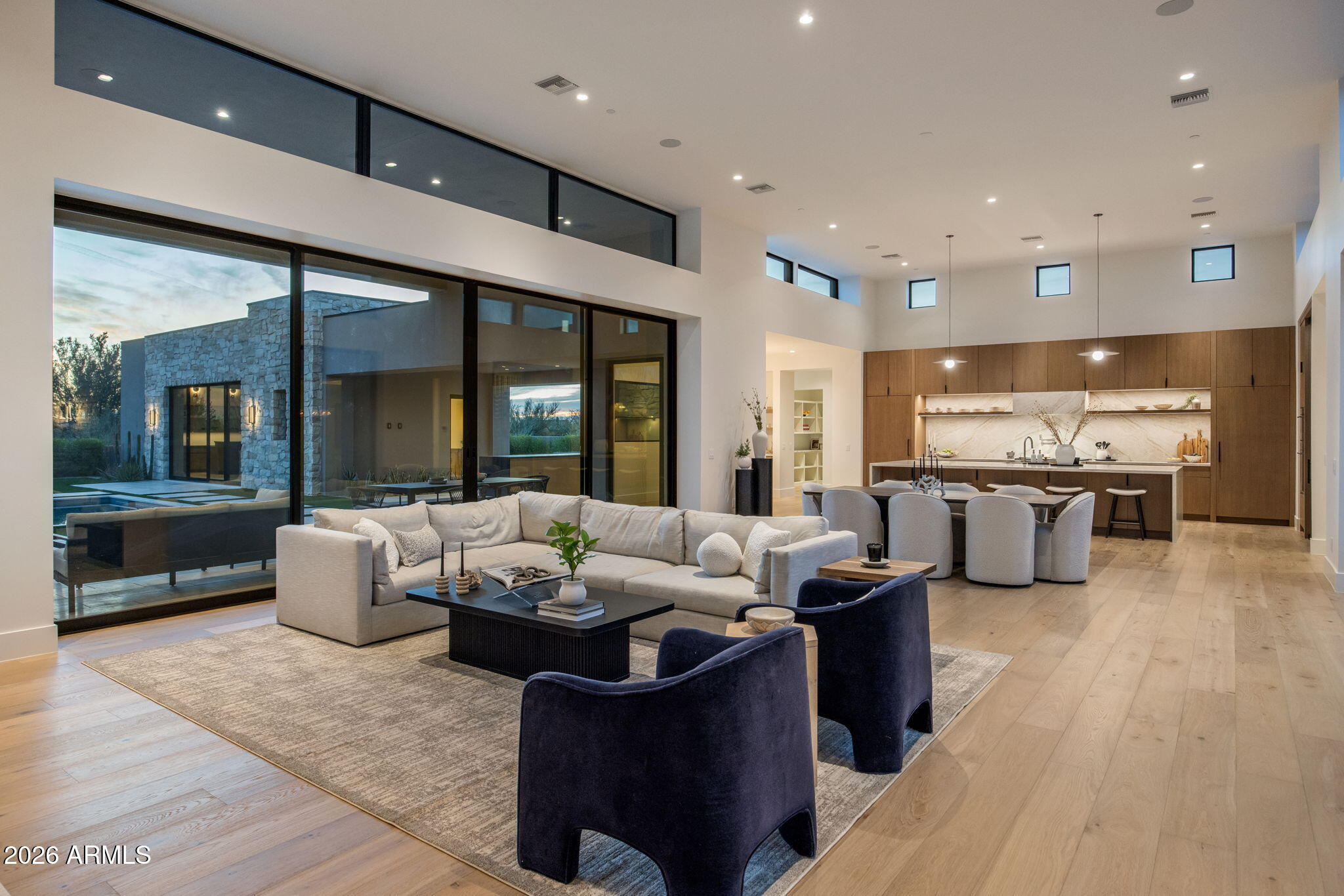 WHISPER ROCK UNIT 1 - Residential