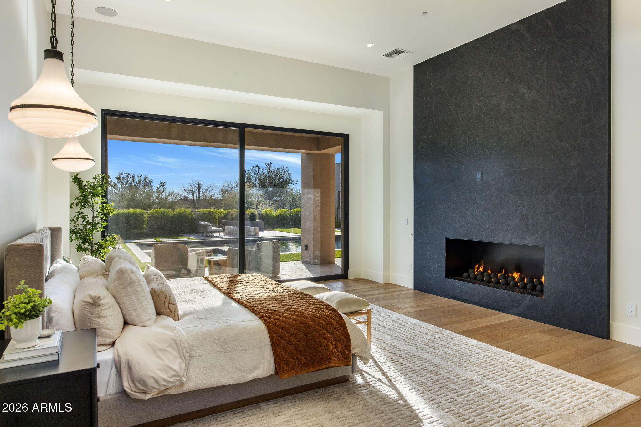 WHISPER ROCK UNIT 1 - Residential