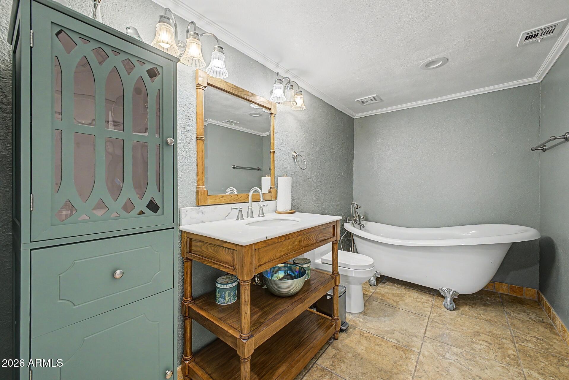 HONEYRIDGE MANOR - Residential