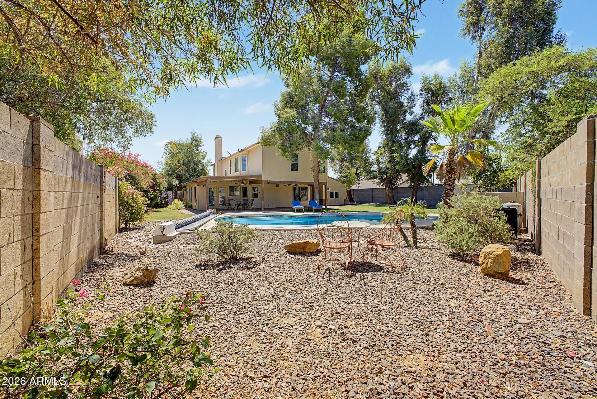 HONEYRIDGE MANOR - Residential