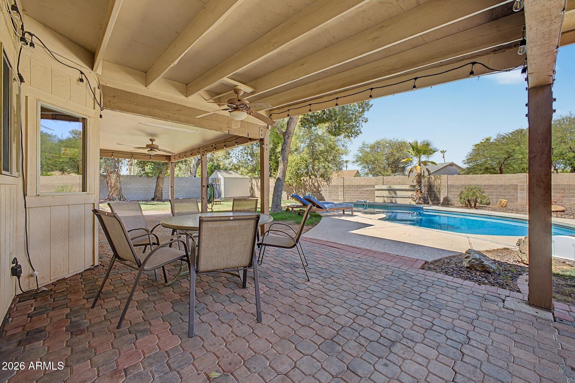 HONEYRIDGE MANOR - Residential