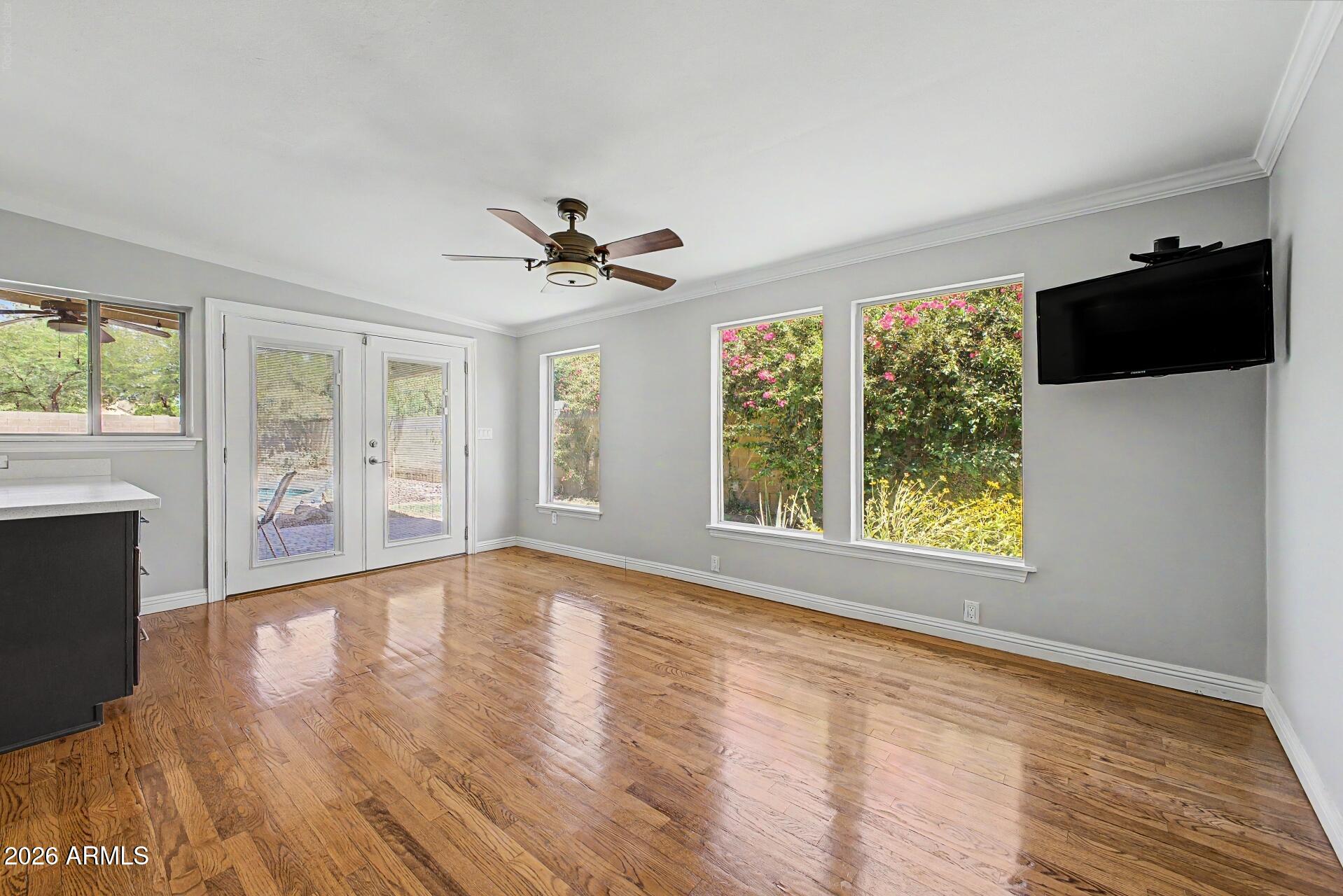 HONEYRIDGE MANOR - Residential