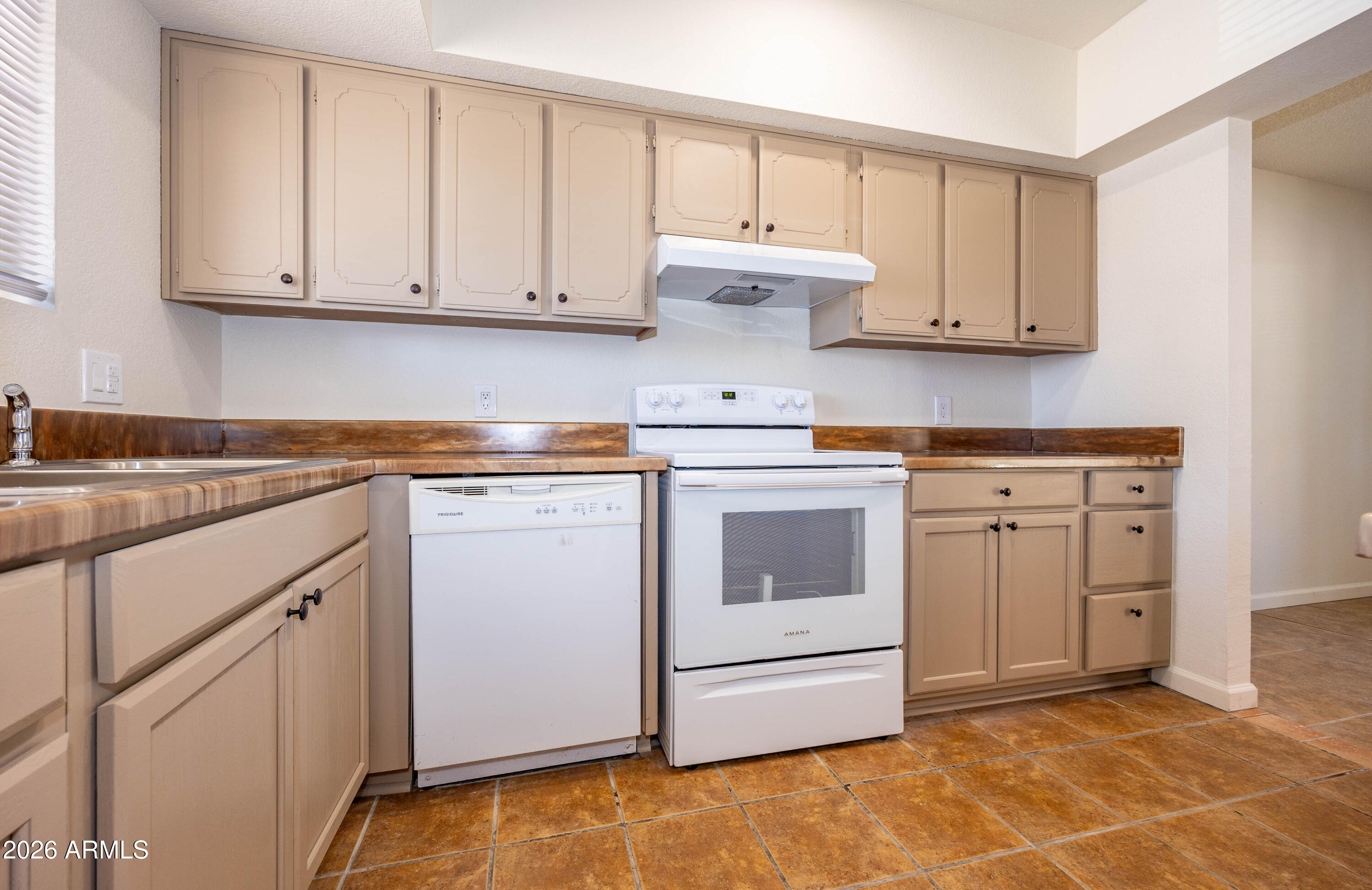 COCHISE VISTA CONDOMINIUMS - Residential