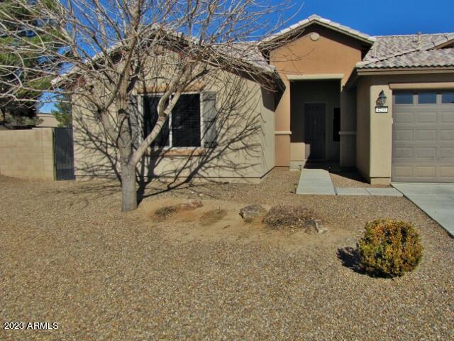 ESTATES/HOLIDAY - Residential Lease