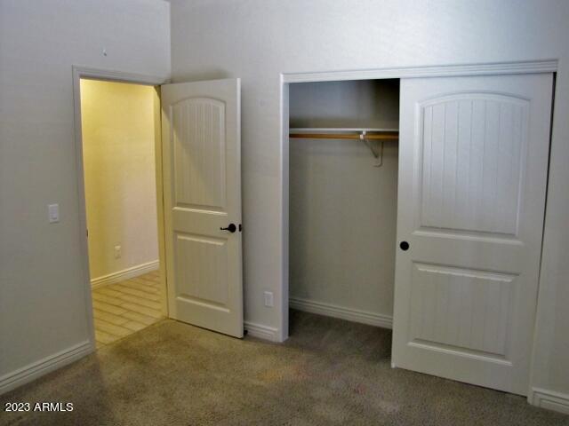 ESTATES/HOLIDAY - Residential Lease