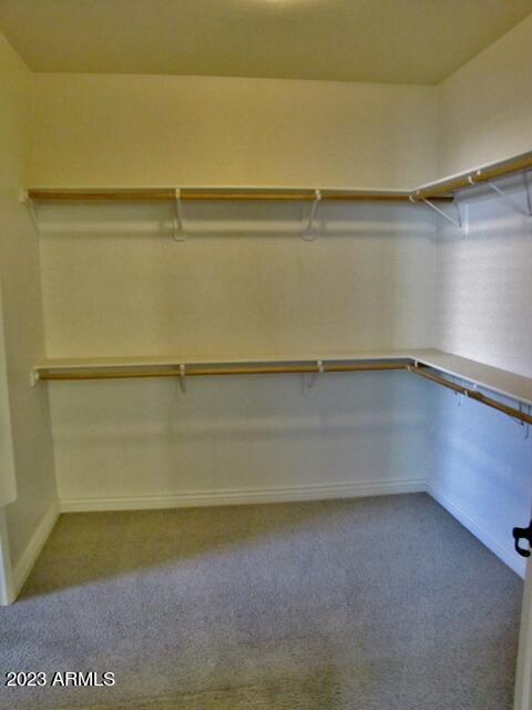 ESTATES/HOLIDAY - Residential Lease
