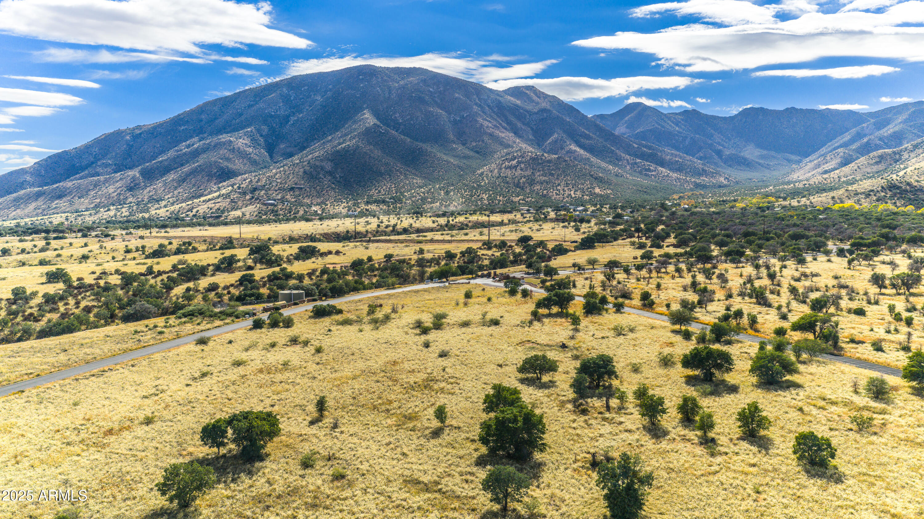 WILDHORSE - Land