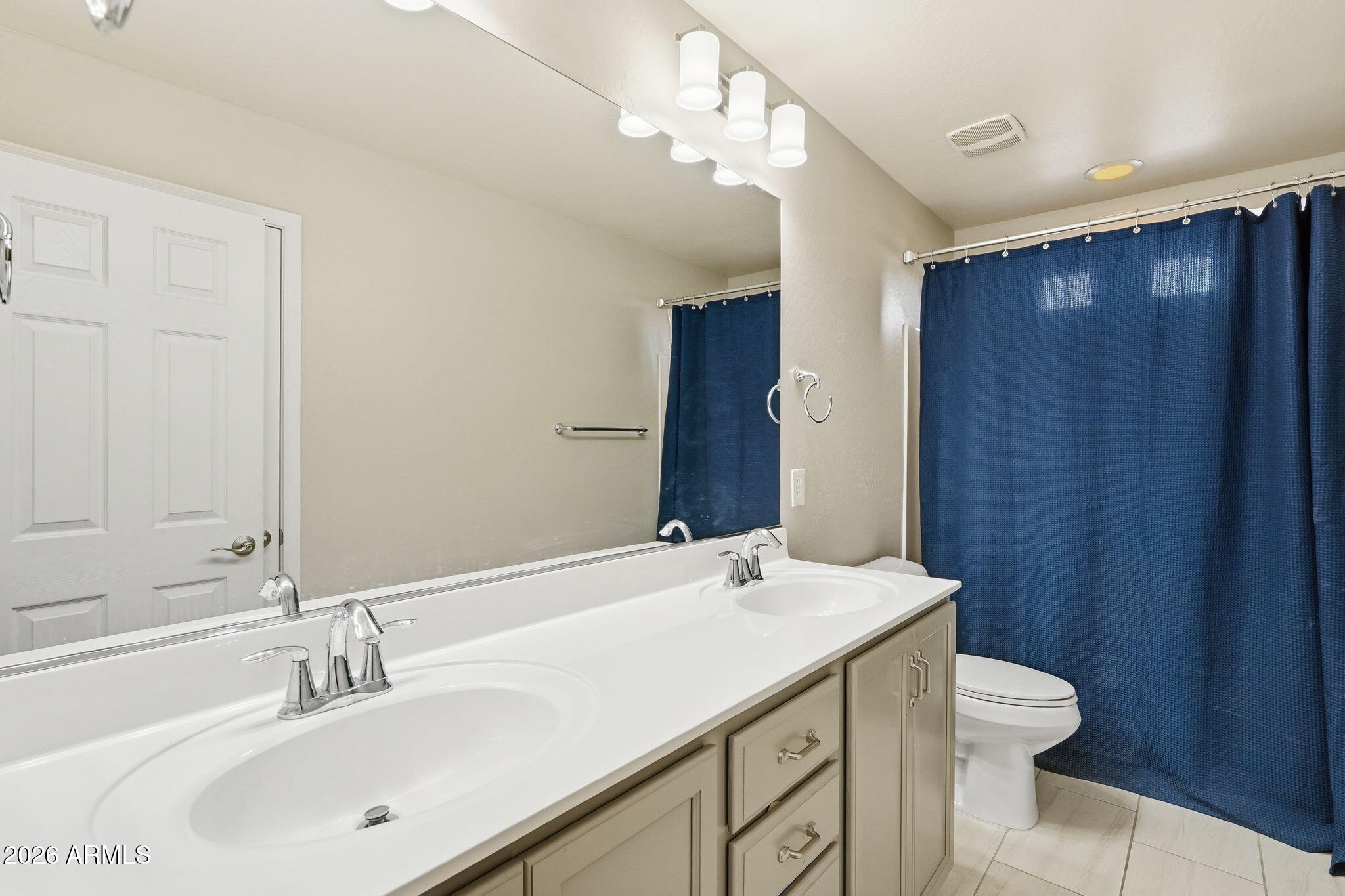 EASTMARK DU-7 SOUTH PARCEL 7-19 - Residential