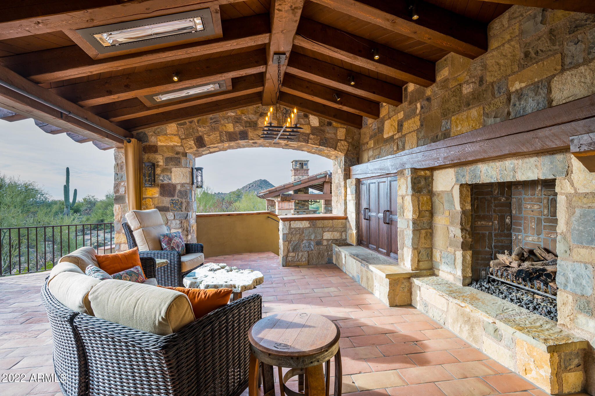 WHISPER ROCK UNIT 3 - Residential